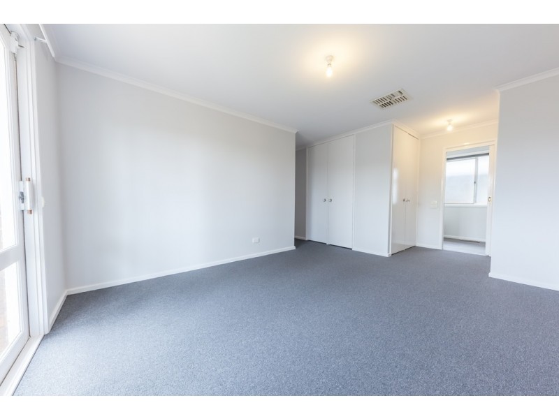 21 Holmes Court, Wodonga VIC 3690