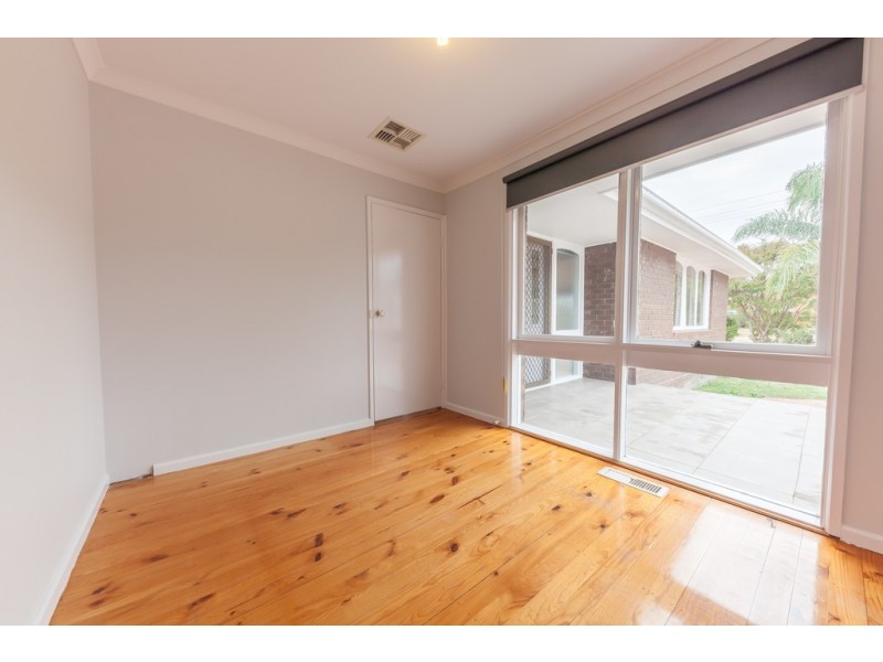 21 Holmes Court, Wodonga VIC 3690