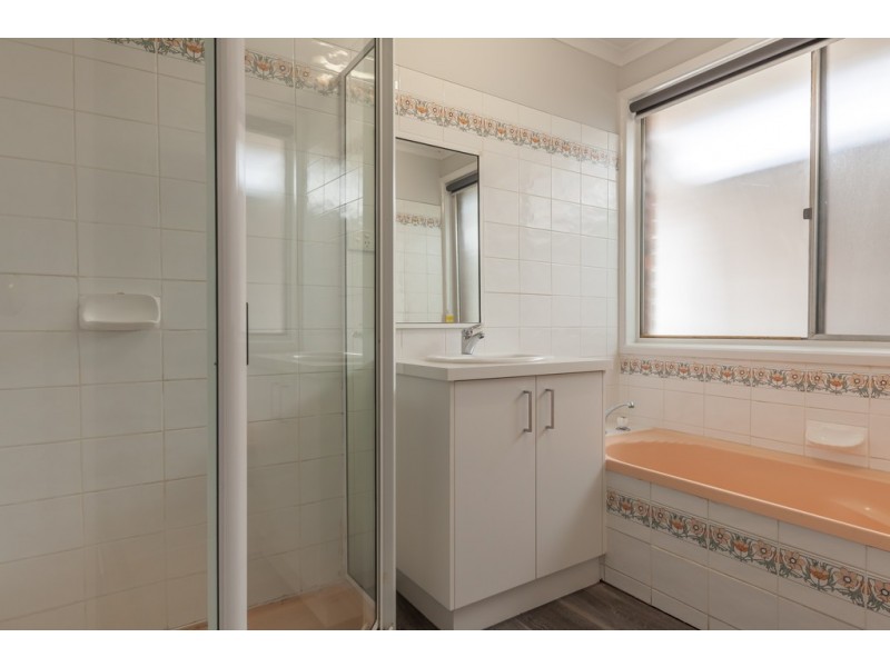 21 Holmes Court, Wodonga VIC 3690