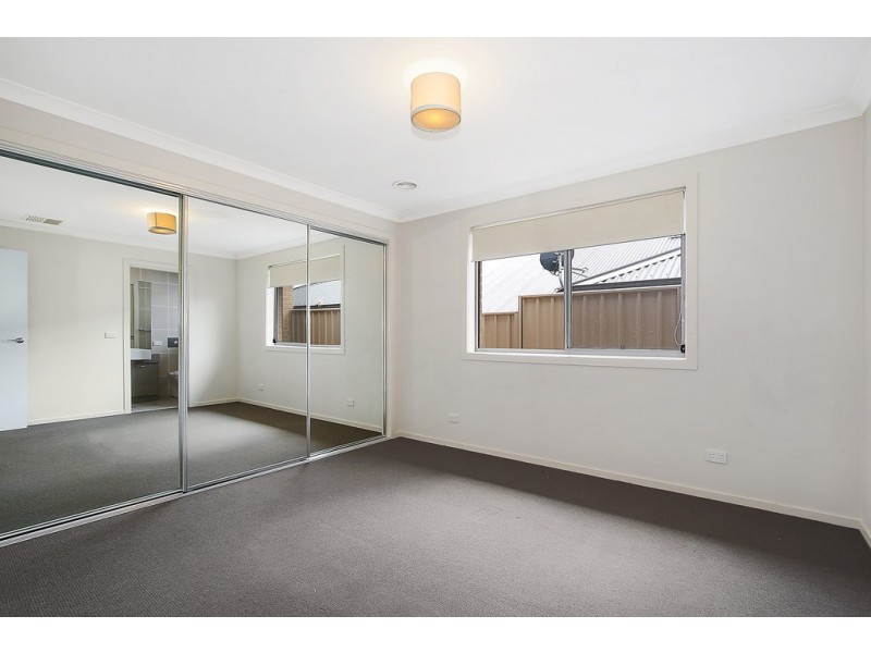 17 Stringybark Court, Thurgoona NSW 2640