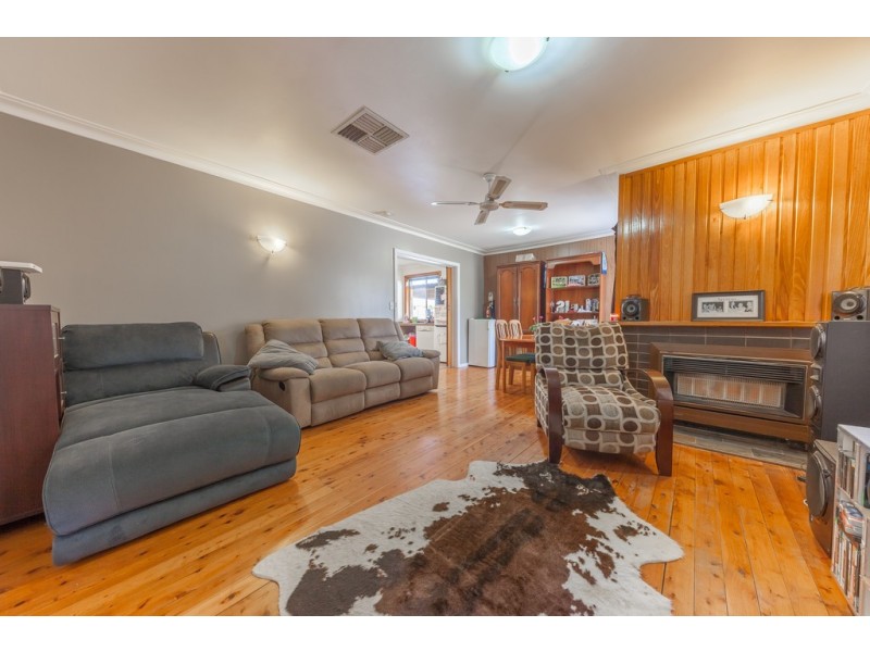 450 Alldis Avenue, Lavington NSW 2641