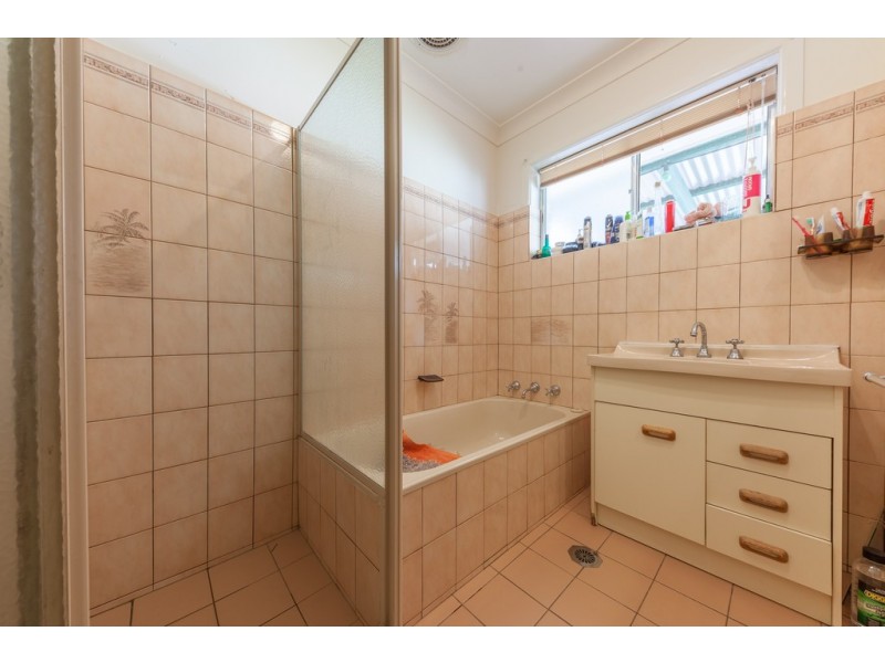 450 Alldis Avenue, Lavington NSW 2641