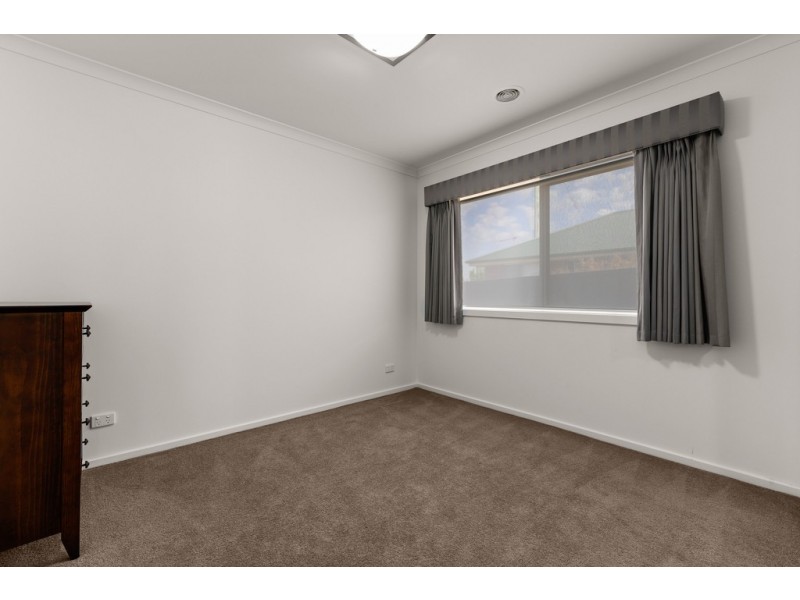 207 Kaitlers Road, Lavington NSW 2641