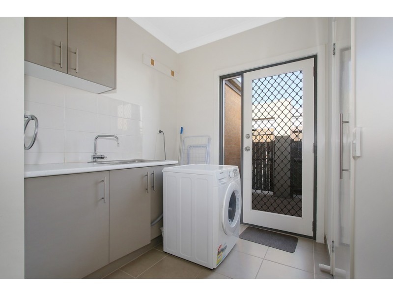 65 Victoria Cross Parade, Wodonga VIC 3690