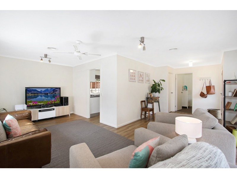 24 Lacebark Court, Thurgoona NSW 2640