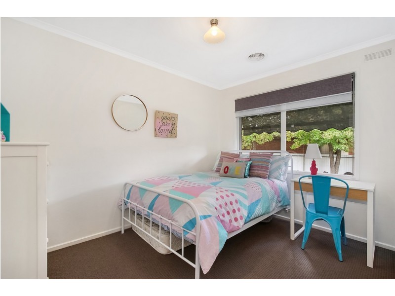 24 Lacebark Court, Thurgoona NSW 2640