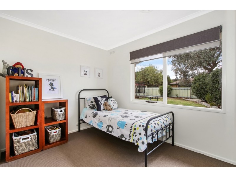 24 Lacebark Court, Thurgoona NSW 2640