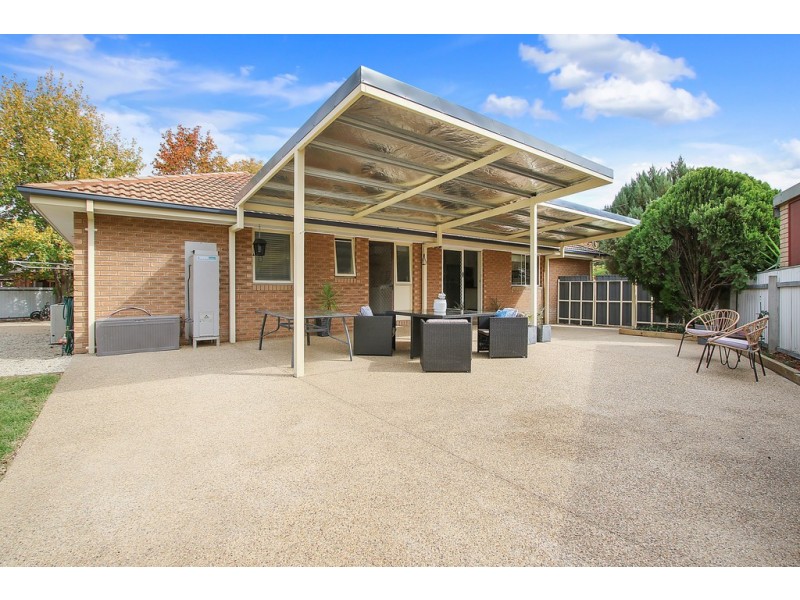 24 Lacebark Court, Thurgoona NSW 2640