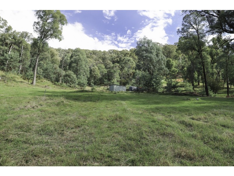 39 Diggings Road, Tawonga VIC 3697