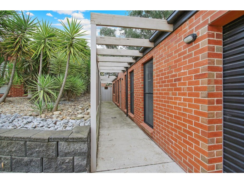 3/4 Horsfall Court, Wodonga VIC 3690