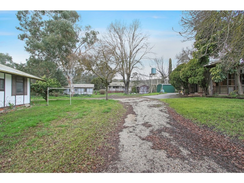 923 Gundowring Road, Gundowring VIC 3691