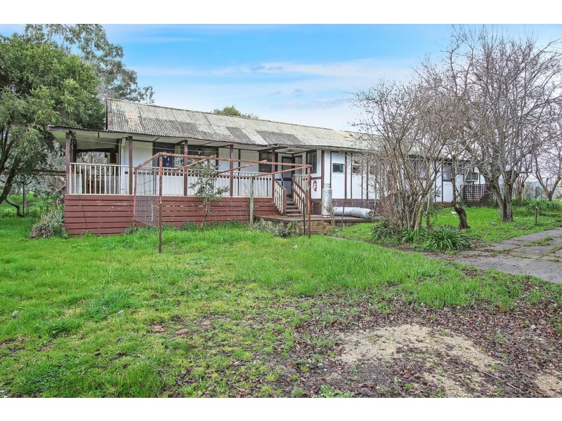 923 Gundowring Road, Gundowring VIC 3691