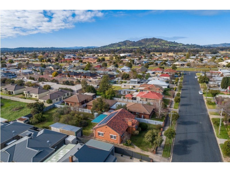 14 Chenery Street, Wodonga VIC 3690
