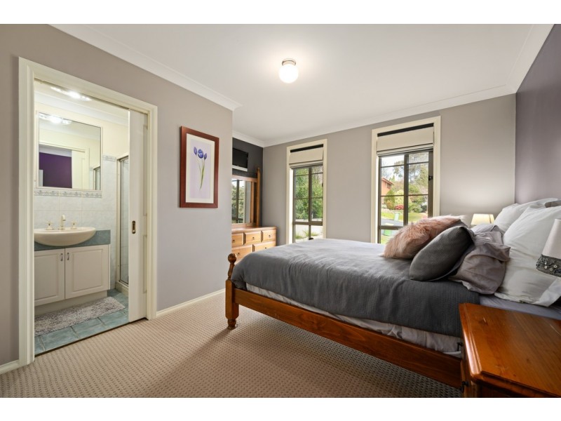 244 Wirraway Street, East Albury NSW 2640