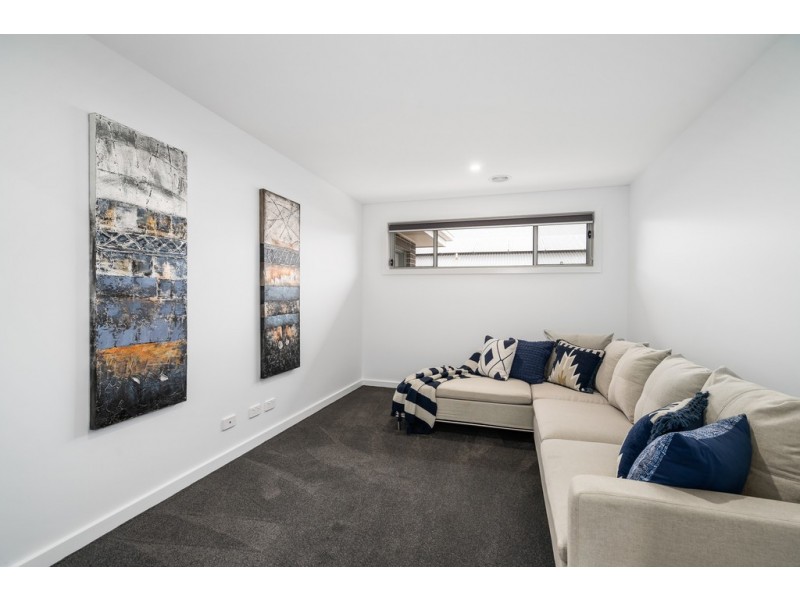 73 Riverboat Drive, Thurgoona NSW 2640