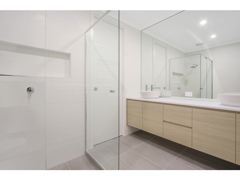 32 Jensen Crescent, Wodonga VIC 3690