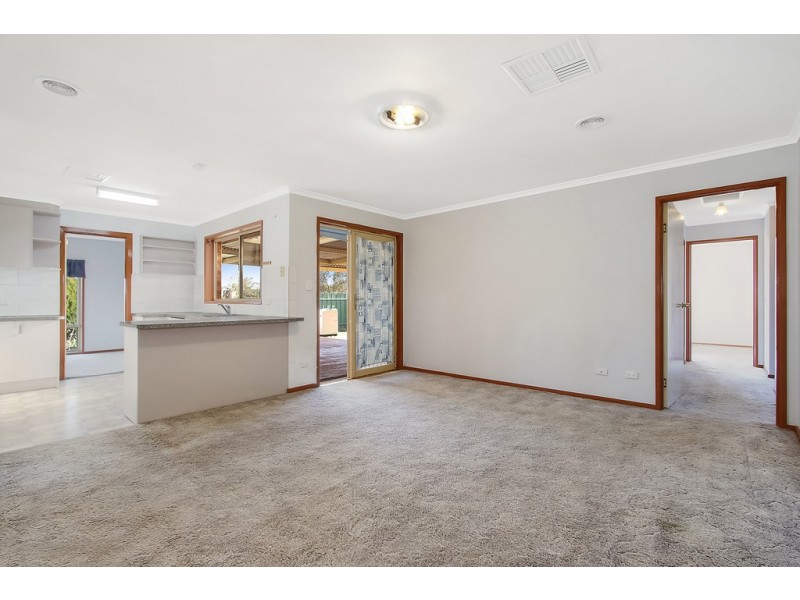 2 Dirru Court, Springdale Heights NSW 2641