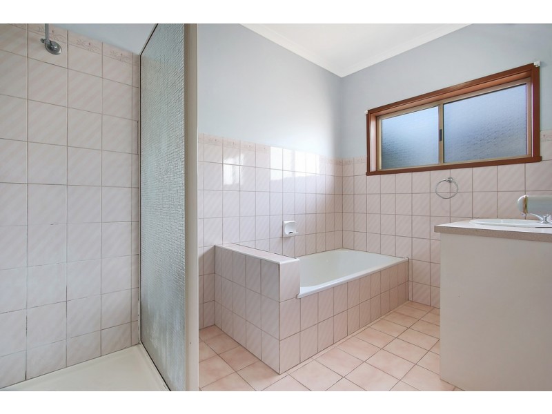 2 Dirru Court, Springdale Heights NSW 2641