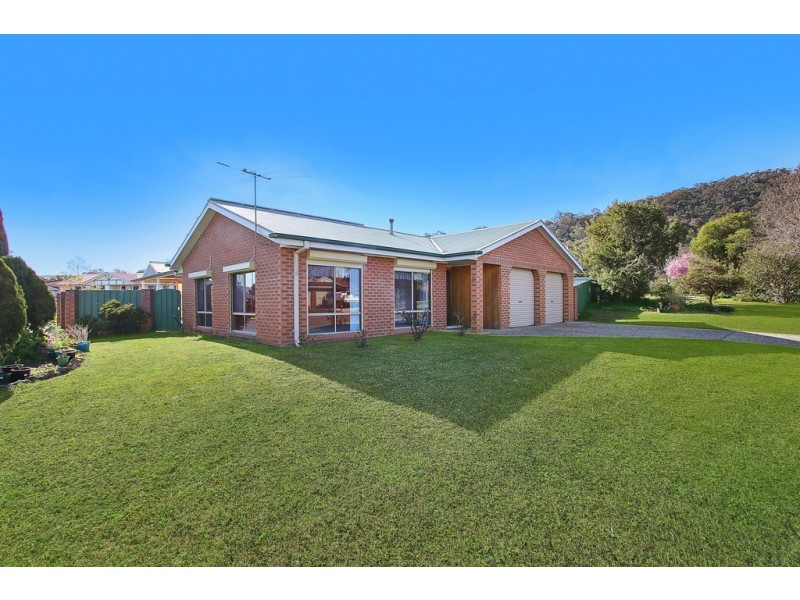 2 Dirru Court, Springdale Heights NSW 2641