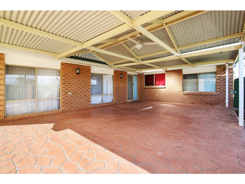 2 Dirru Court, Springdale Heights NSW 2641
