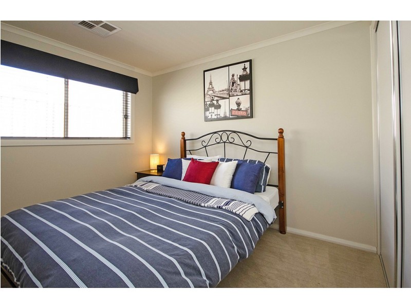 11 Mortimer Terrace, Leneva VIC 3691