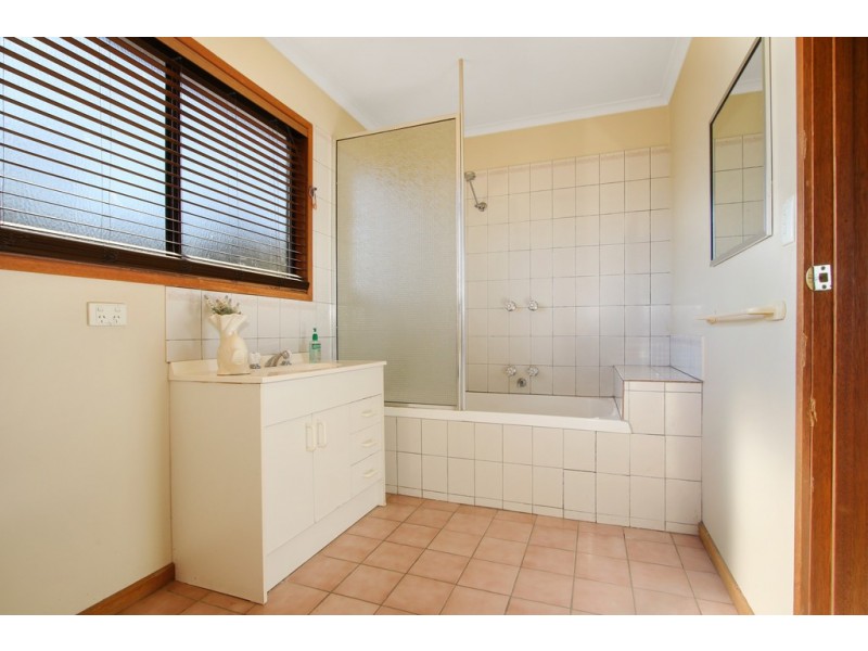 410 Colley Street, Lavington NSW 2641