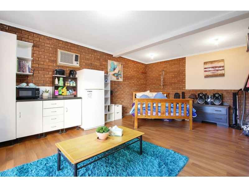 410 Colley Street, Lavington NSW 2641