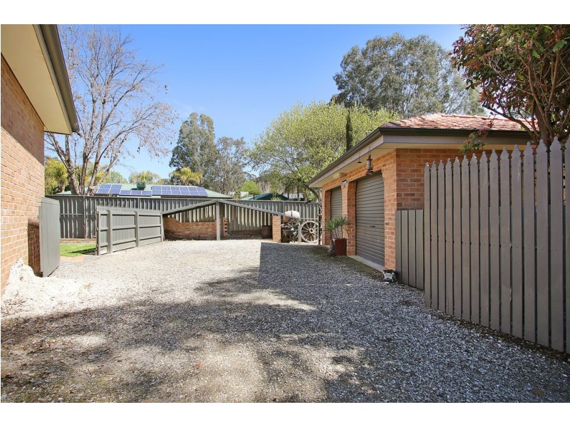 3 Stenzel Crescent, Baranduda VIC 3691