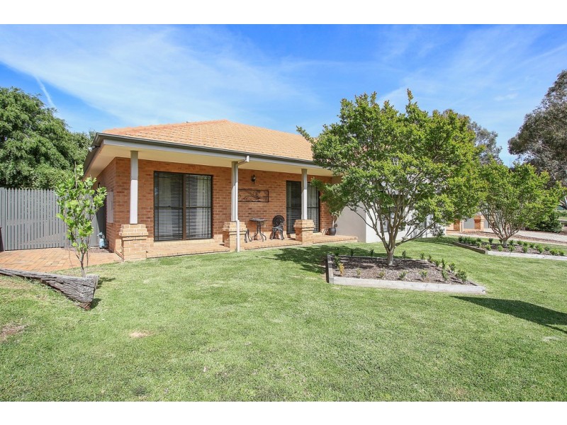 3 Stenzel Crescent, Baranduda VIC 3691