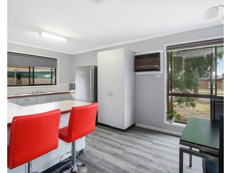 10 Hales Court, West Wodonga VIC 3690