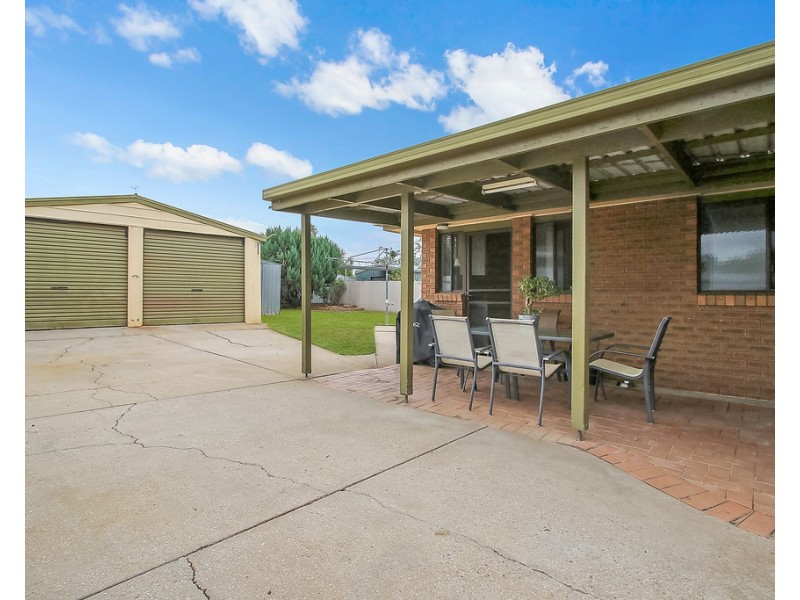 10 Hales Court, West Wodonga VIC 3690