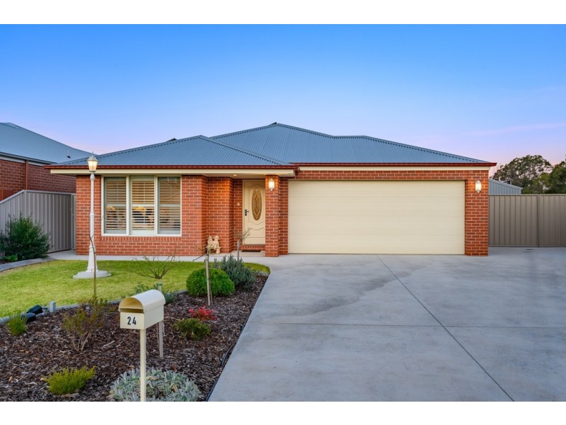 24 Clarendon Avenue, Wodonga VIC 3690