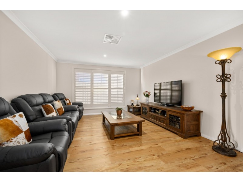 24 Clarendon Avenue, Wodonga VIC 3690