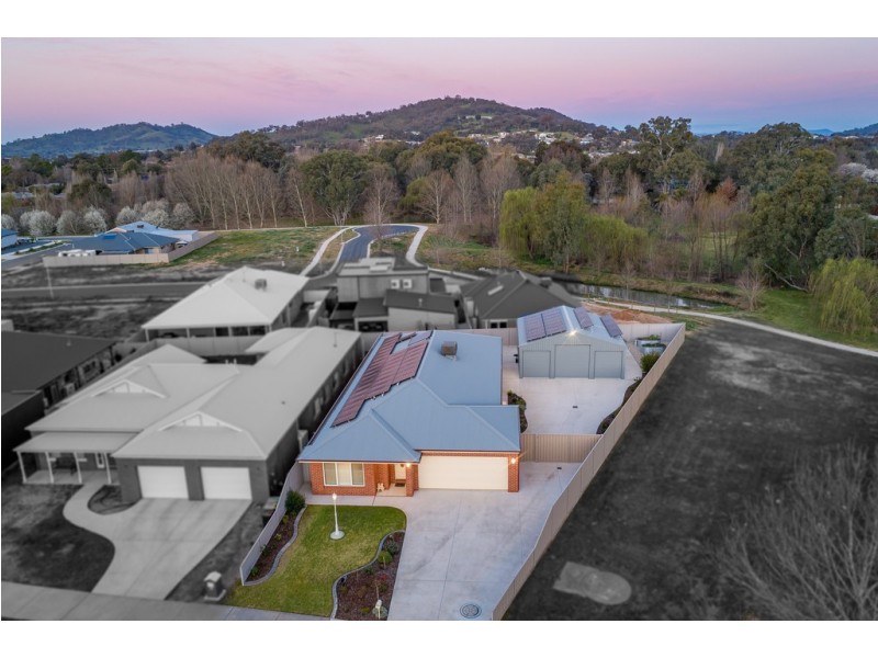 24 Clarendon Avenue, Wodonga VIC 3690