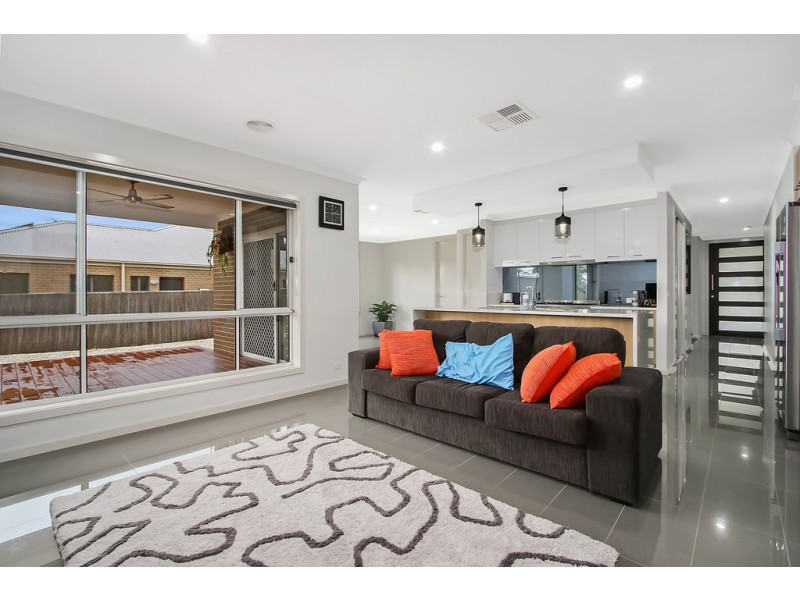 16 Charolais Court, Thurgoona NSW 2640