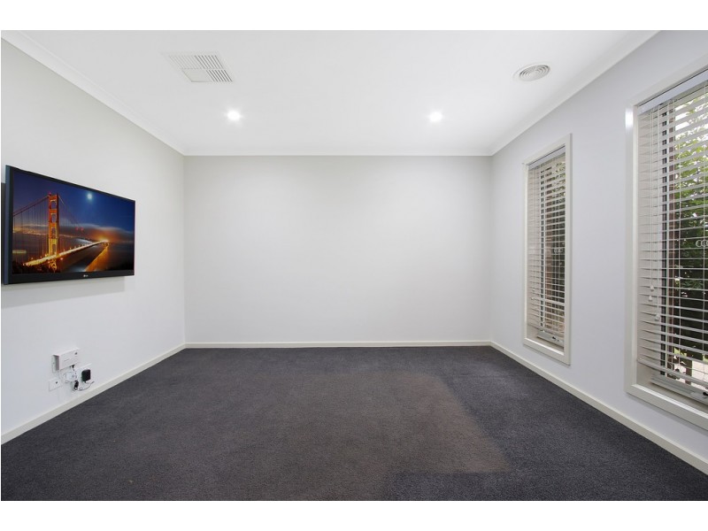 16 Charolais Court, Thurgoona NSW 2640