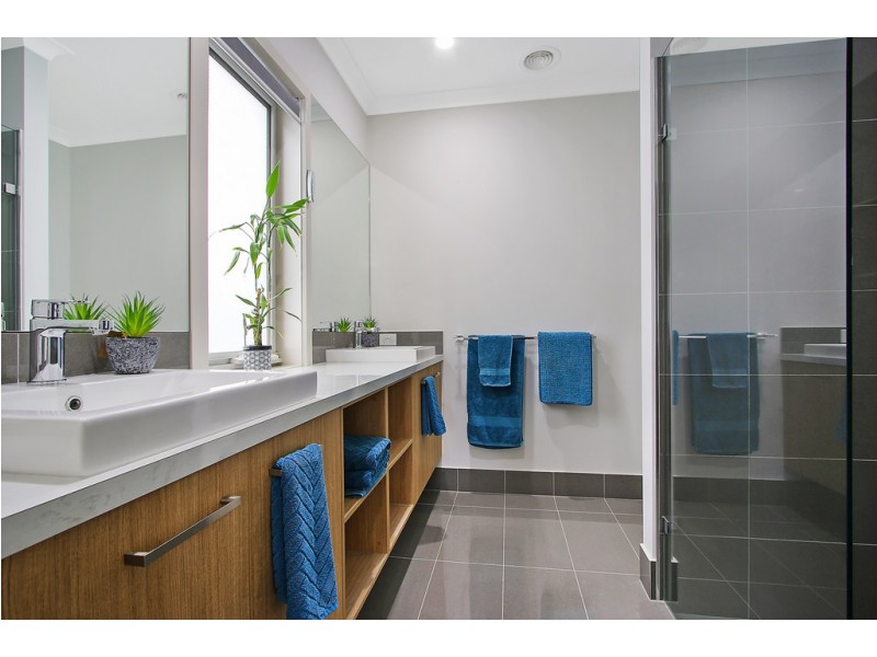 16 Charolais Court, Thurgoona NSW 2640