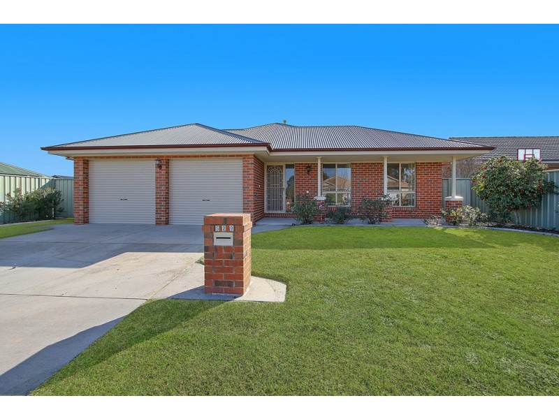 529 Iluka Crescent, Lavington NSW 2641