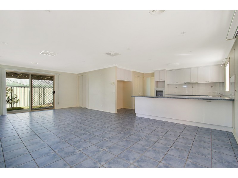 529 Iluka Crescent, Lavington NSW 2641