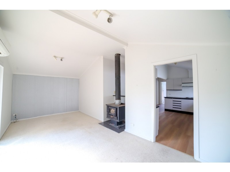 38 Valley Avenue, Mount Beauty VIC 3699