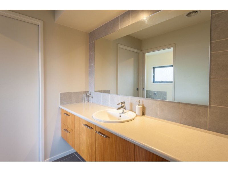 56 Ballara Drive, Wodonga VIC 3690