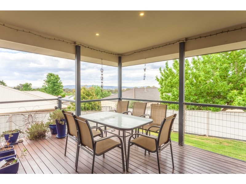 56 Ballara Drive, Wodonga VIC 3690
