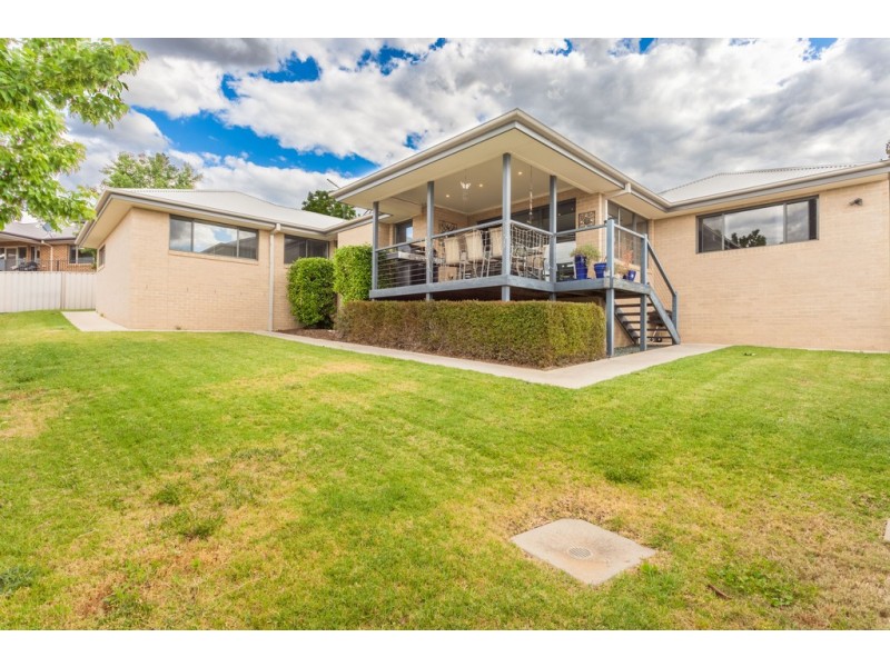 56 Ballara Drive, Wodonga VIC 3690