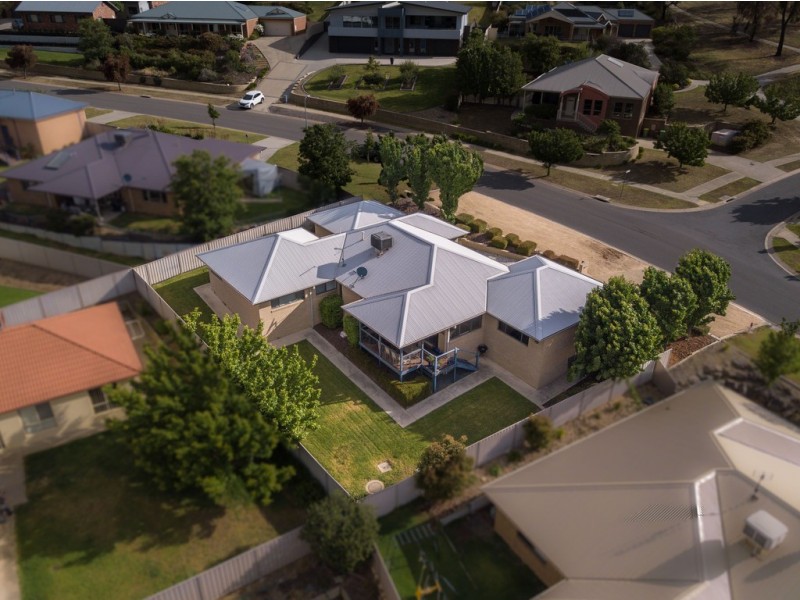 56 Ballara Drive, Wodonga VIC 3690