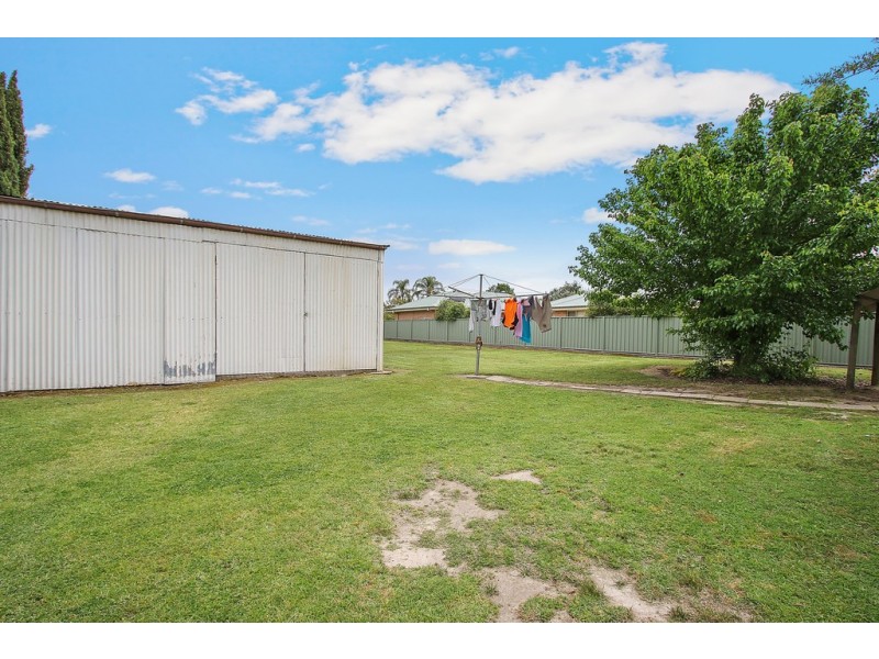 1-2/429 Prune Street, Lavington NSW 2641