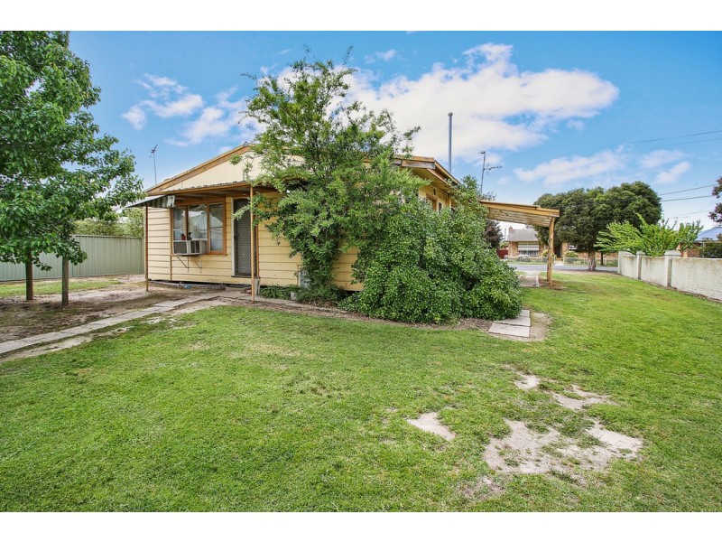 1-2/429 Prune Street, Lavington NSW 2641