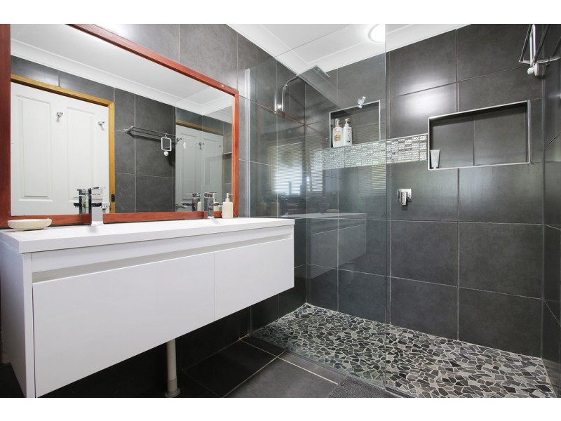 13 Hallawell Crescent, Wodonga VIC 3690