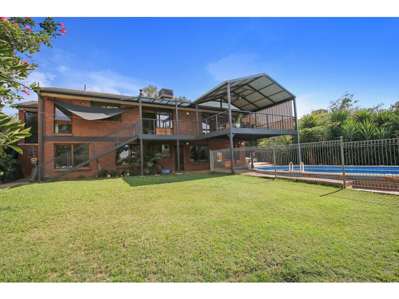 13 Hallawell Crescent, Wodonga VIC 3690