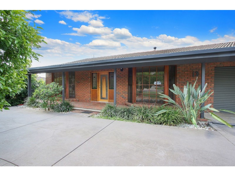 13 Hallawell Crescent, Wodonga VIC 3690