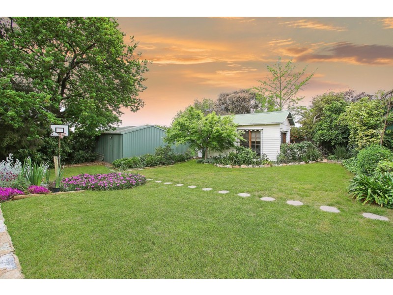 13 Birdwood Street, Corowa NSW 2646